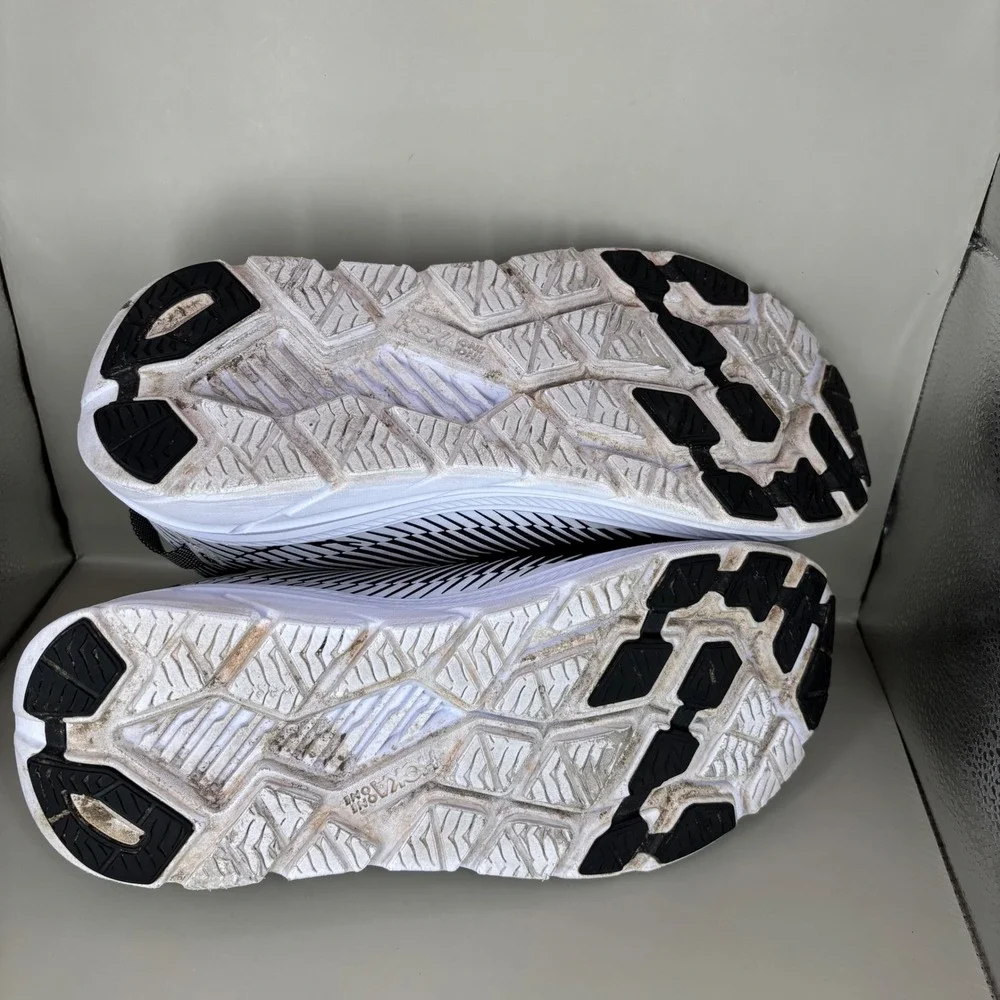 Hoka One One Rincon 2 Womens Running Shoes Black White 1110515 BWHT Size 11